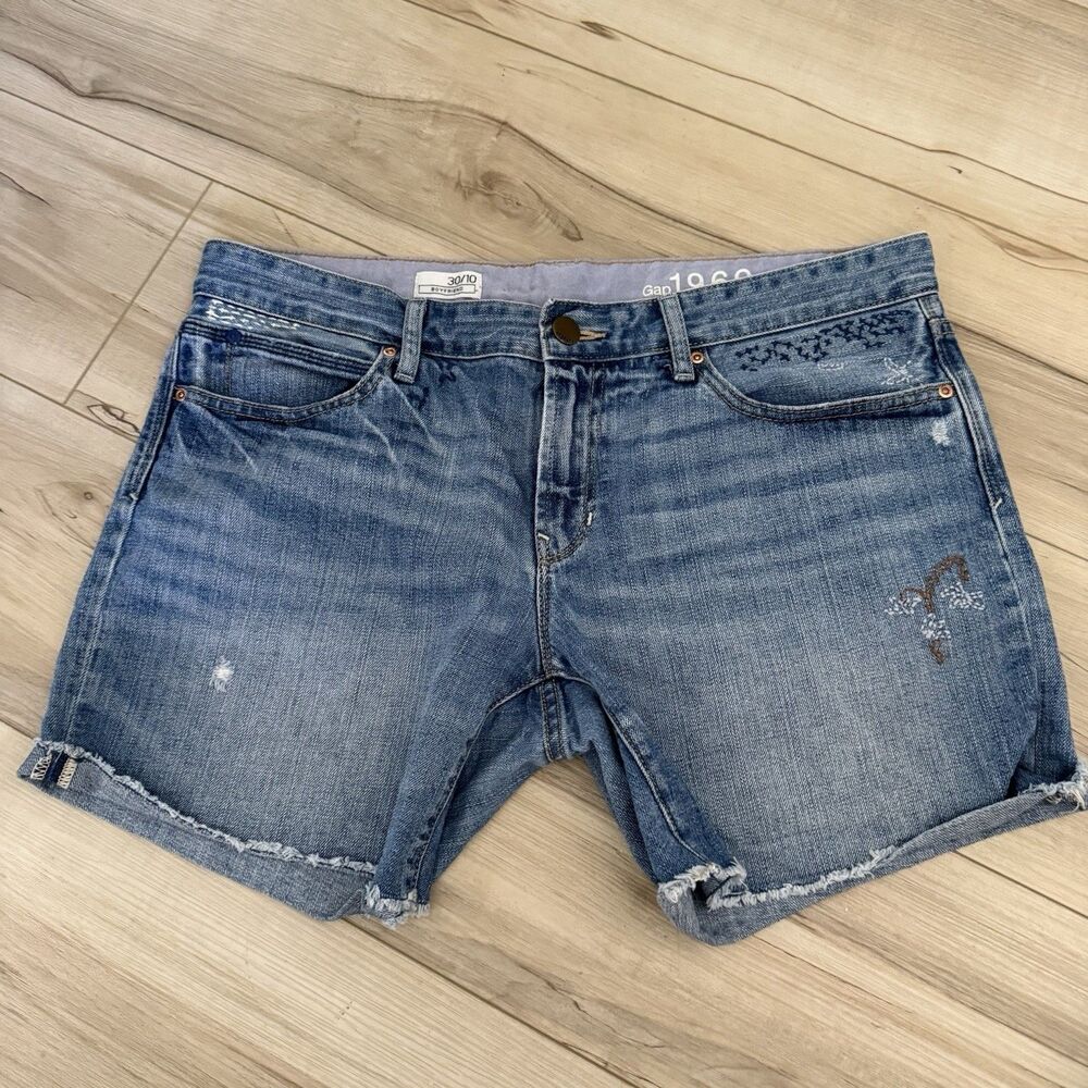 Gap Jean Shorts Size 30/10 Womens Boyfriend Embroidered Blue Denim